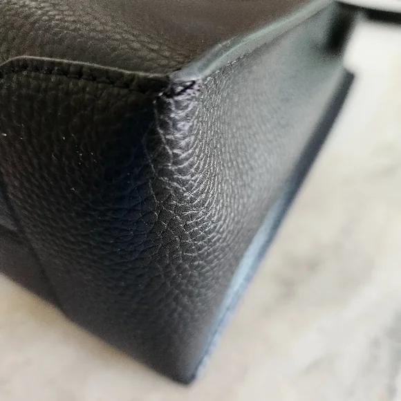 NWOT! Michael Kors Black Women's Convertible Crossbody Bag-NWOT - Picture 9 of 13